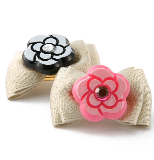 Rosha in Beige Hair Pin