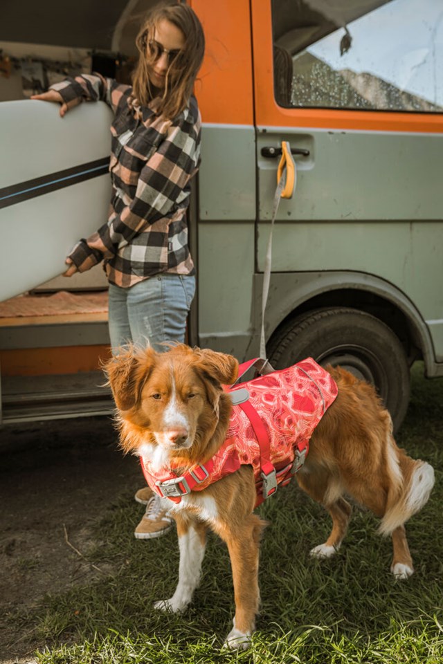 HURTTA LIFE SAVIOR HUNDEFLYTEVEST ECO CORAL CAMO