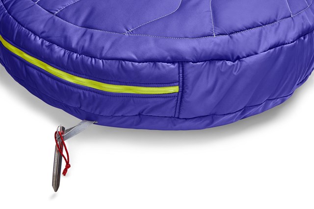 Highlands Dog Sleeping Bag Huckleberry Blue Sovepose